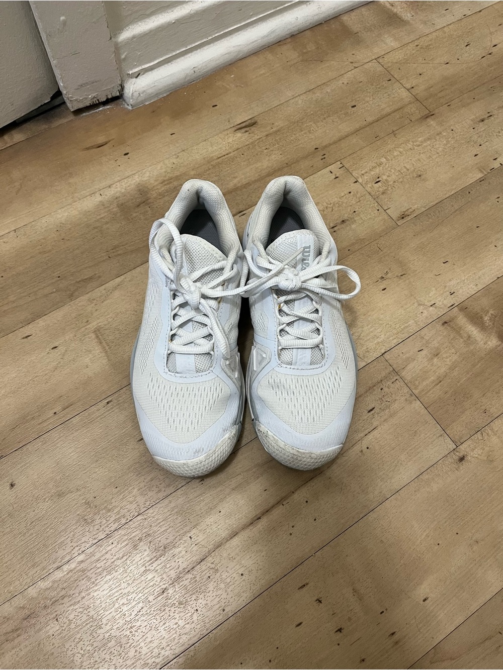 Wilson women’s tennis shoes